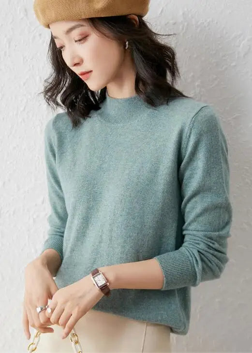 Winter wool sweater for women's soft solid color long-sleeved knitted sweater