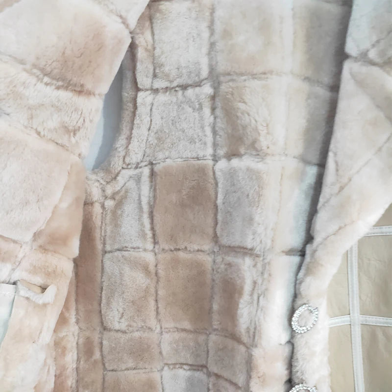 Natural Wool Sheep Shearing Autumn Winter Women's Tops Warm Leather Coat Women Vest New Fashion Sheepskin Sweater Vest Coat