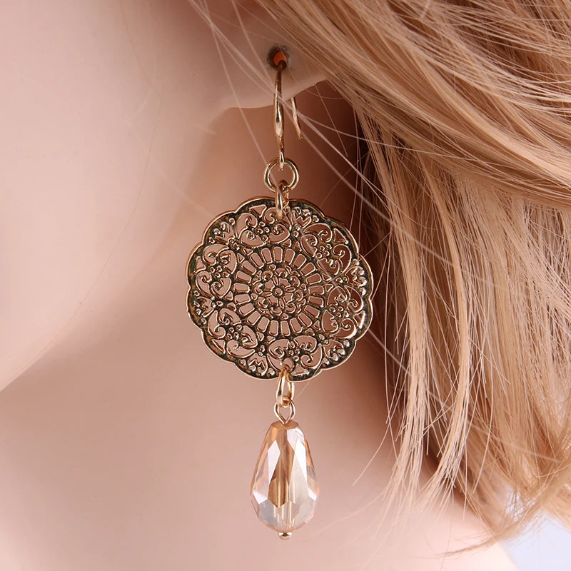 Drop Earrings Dangle Bohemian Metal Carving Hollow Pattern Crystal Water Charm 2023 New Hot Fashion Jewelry Accessories Brand Ms