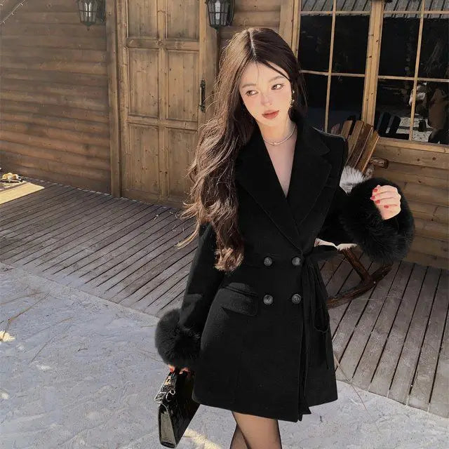 Elegant Brown Wool Coat Women Faux Fur Cuffs Double Breasted Belted Winter Outerwear Fashionable Stylish Coat 2025 NEW