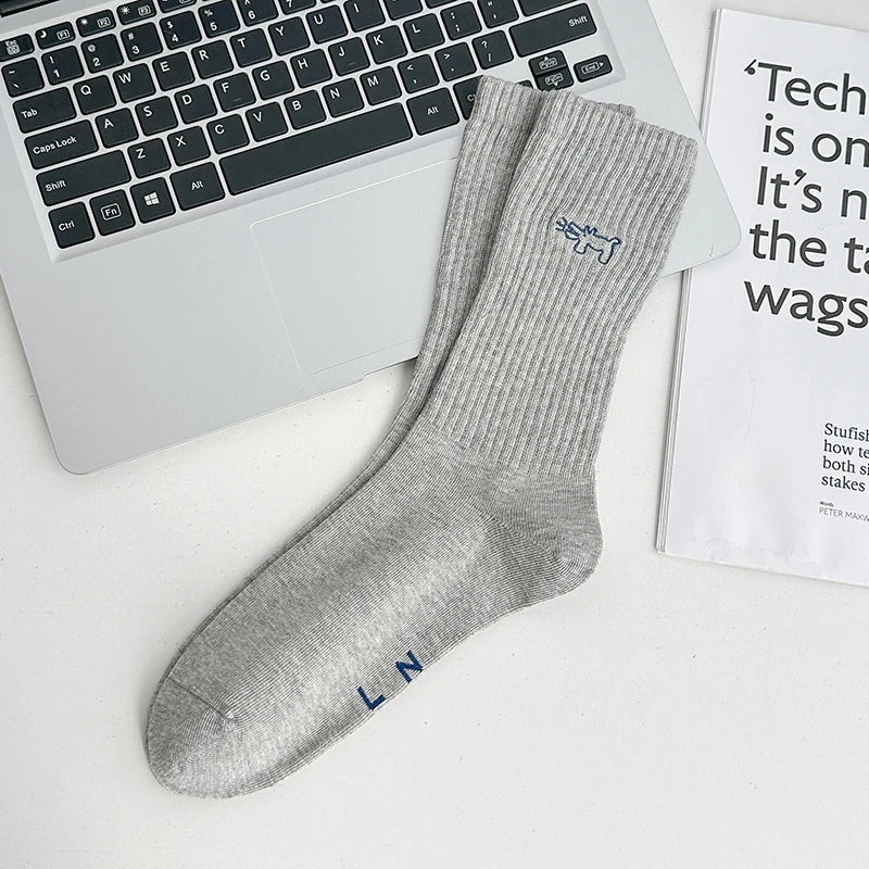 Men's Socks New Embroidery Fashion Solid Color Simple Basic Long Socks For Man Casual Sweat Absorption Cotton Socks Breathable