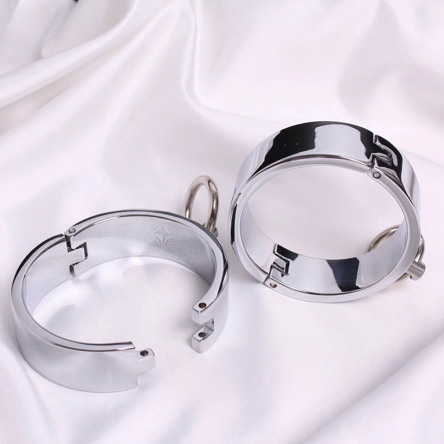 Stainless Steel Slave Handcuffs Restraint Rings Wrist Lock Ankle Cuffs Restraints Legcuffs Erotic Slave Sex Furniture Adult Toys