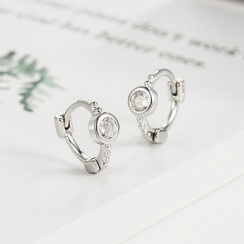 Trendy Cute Sweet Hollow Heart Zircon Hoop Earring For Women Classic Shiny Stud Earrings Fashion Small Ear Buckle Female Jewelry