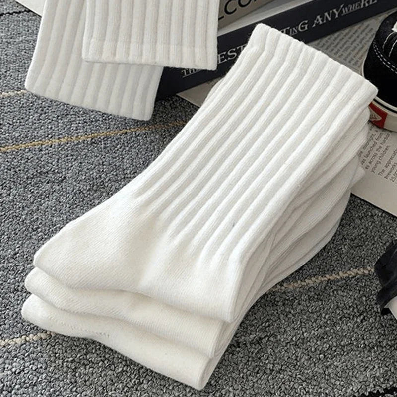 5 Pairs of Autumn and Winter Man Mid Length Socks, White Anti Odor, Sweat Absorbing, Breathable Sports Sock