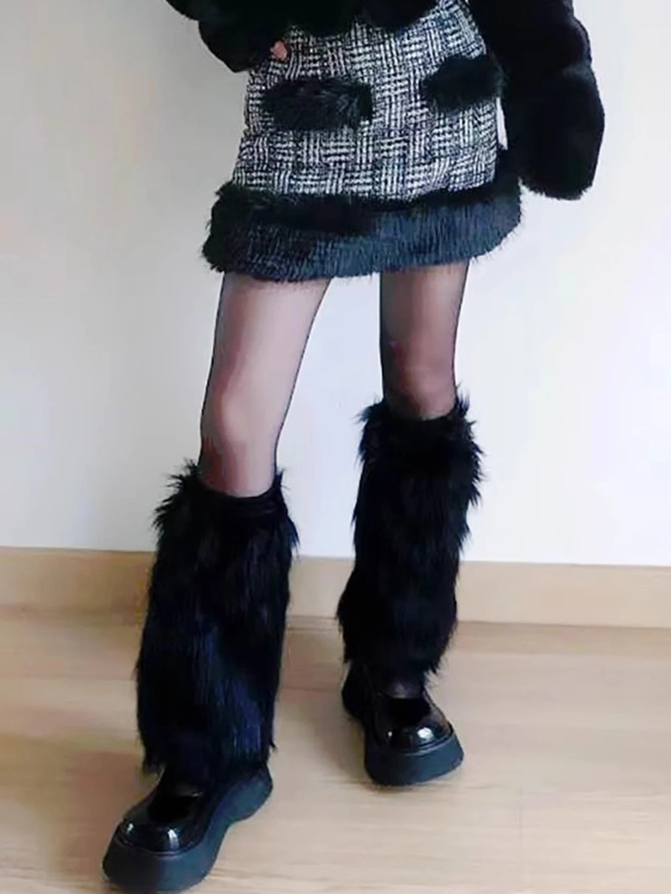 leg warmer Vintage Faux Fur Leg Warmers Hot Girl Harajuku Winter Warm Furry Boots Cover Sock Women's Cosplay Accessories