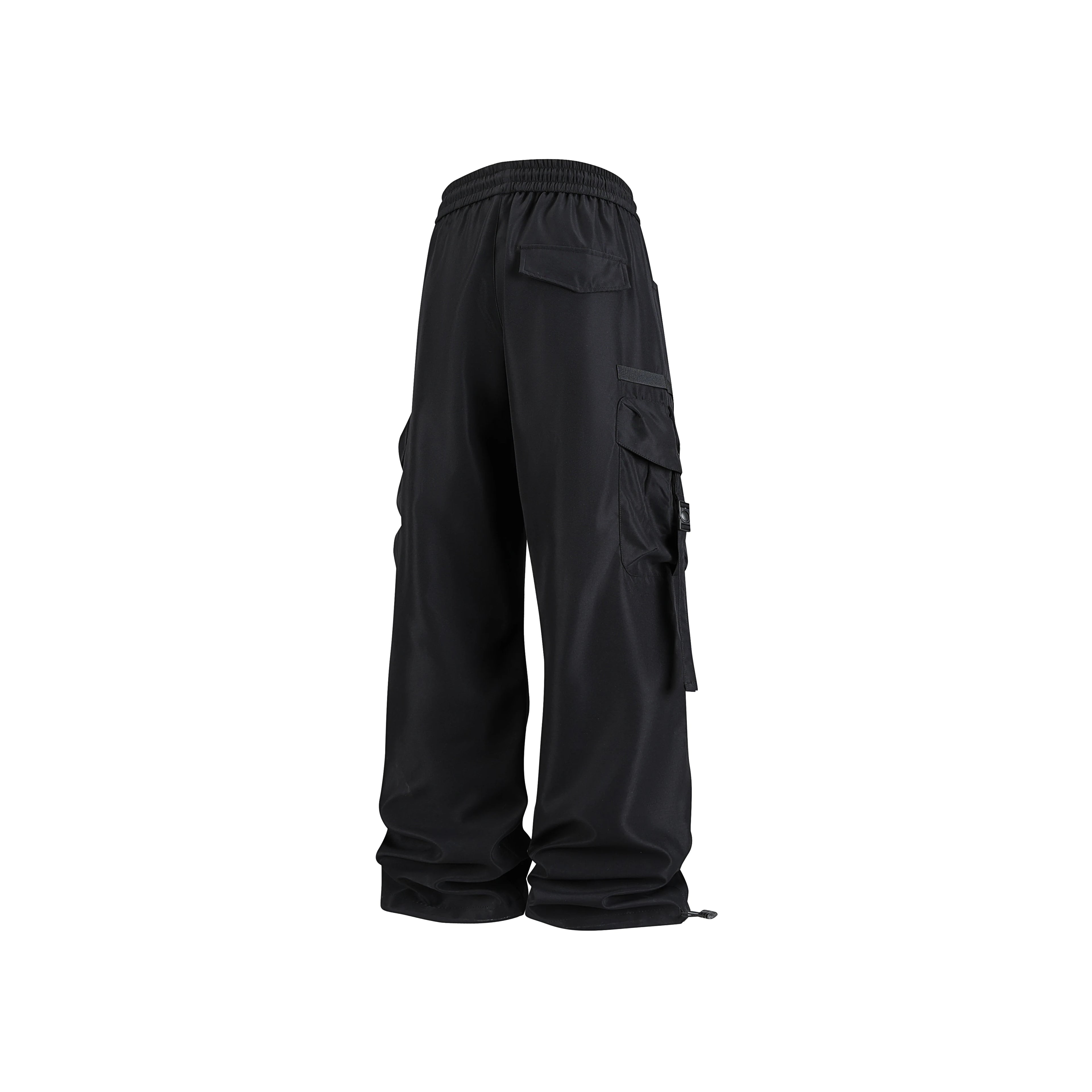 Men's sportswear pants are simple, versatile, retro and fashionable with large pleated pockets for outdoor work