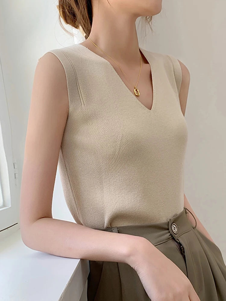 Summer Women Knitted Tank Tops Women Thin Tops Basic Casual Tank Tops V-neck Tees Sleeveless Tops For Women