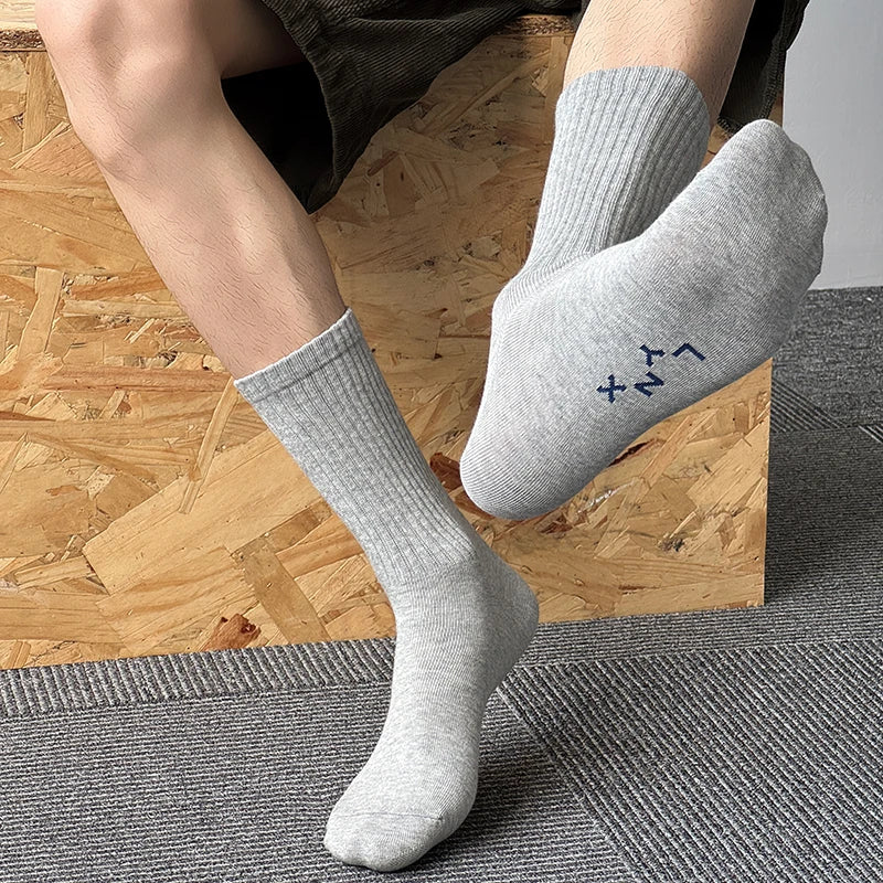 Men's Socks New Embroidery Fashion Solid Color Simple Basic Long Socks For Man Casual Sweat Absorption Cotton Socks Breathable