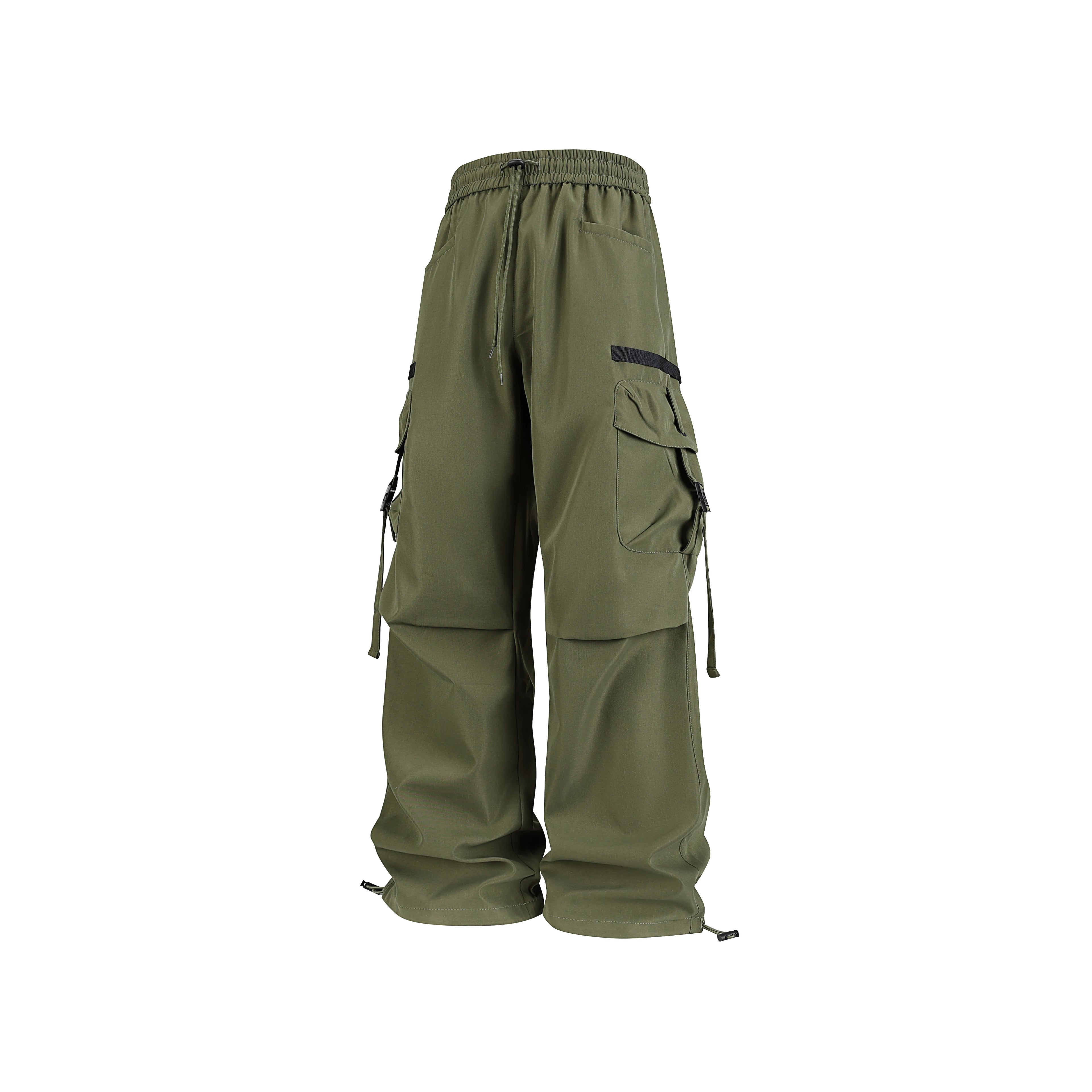 Men's sportswear pants are simple, versatile, retro and fashionable with large pleated pockets for outdoor work