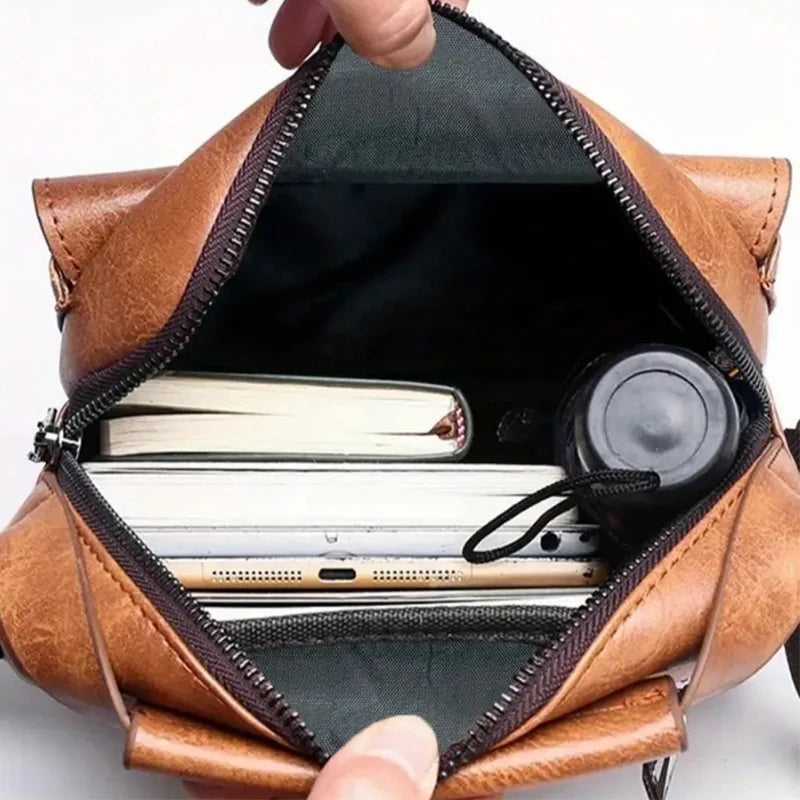 Men's bags can be carried on one shoulder with a slanted strap. Made of PU material, they are suitable for business outings.