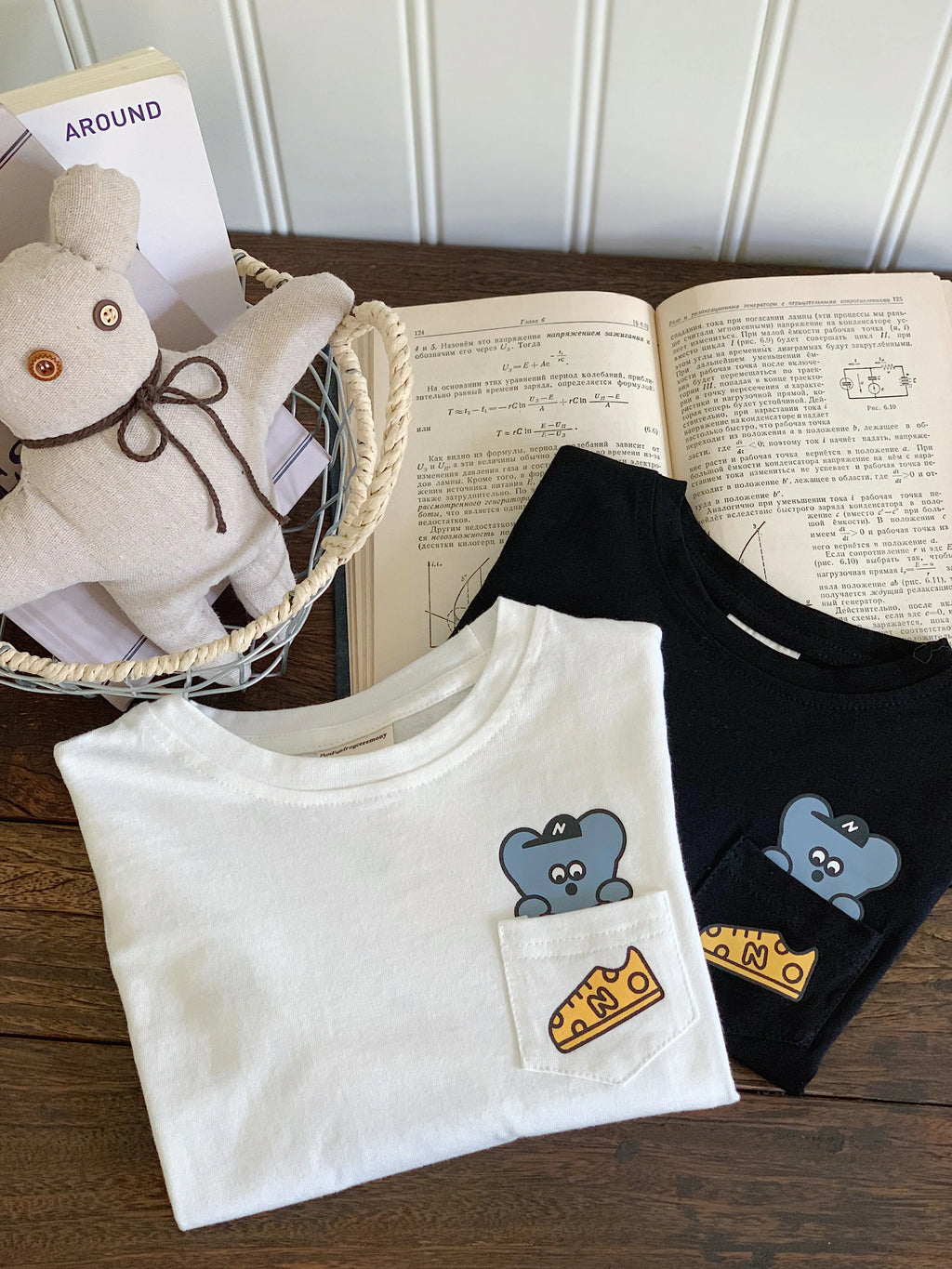 Children T-shirt Children's T-shirt 2025 Autumn New Product Boys and Girls Front and Back Printed Base Shirt Baby Round Neck T-shirt Trendy