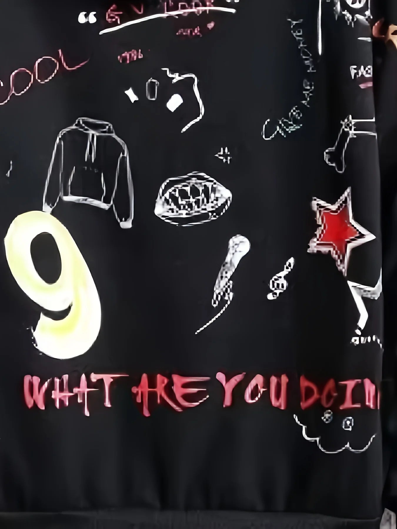 The new men's hoodie for the autumn of 2025 features a casual and fashionable 3D graffiti print that is soft and comfortable