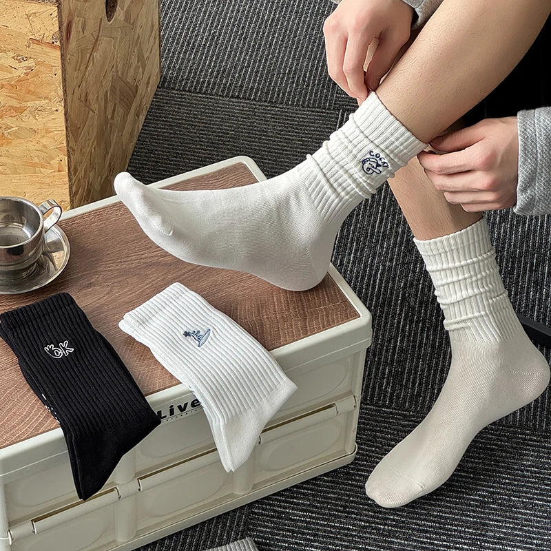 Men's Socks New Embroidery Fashion Solid Color Simple Basic Long Socks For Man Casual Sweat Absorption Cotton Socks Breathable