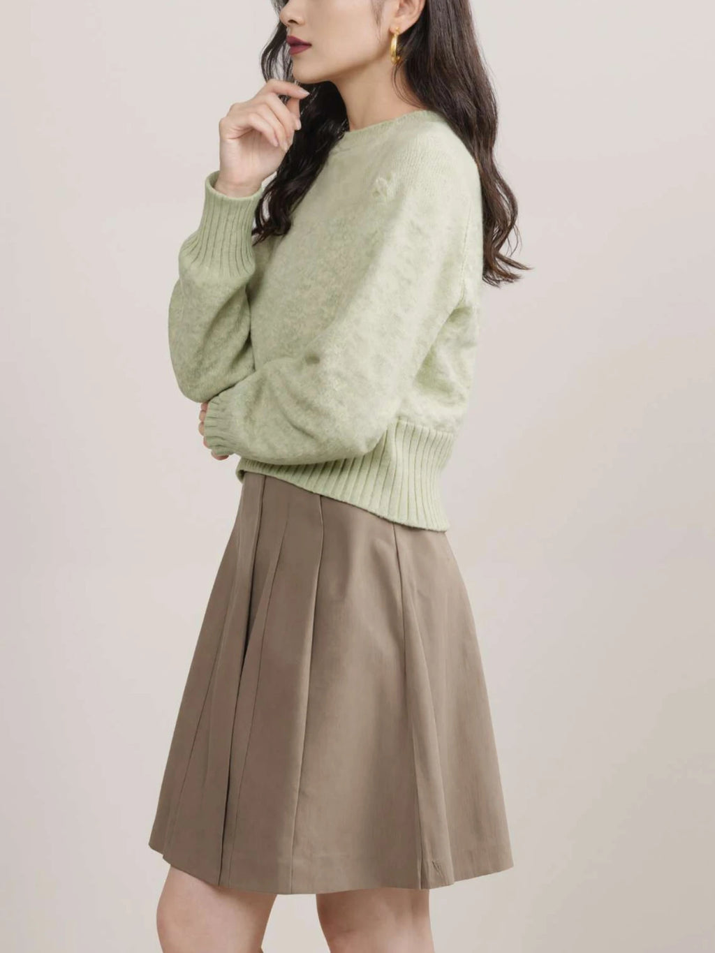 Autumn and Winter Sweaters for Women, Casual Knitwear for Daily Commuting, Elegant and Stylish Tops, Waist-Slimming Sweaters, Outfits for Outings and Dates for Women