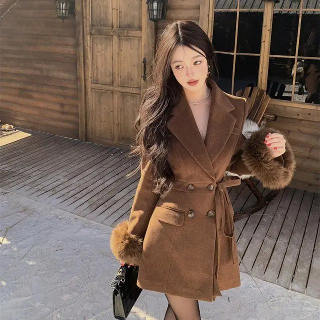 Elegant Brown Wool Coat Women Faux Fur Cuffs Double Breasted Belted Winter Outerwear Fashionable Stylish Coat 2025 NEW
