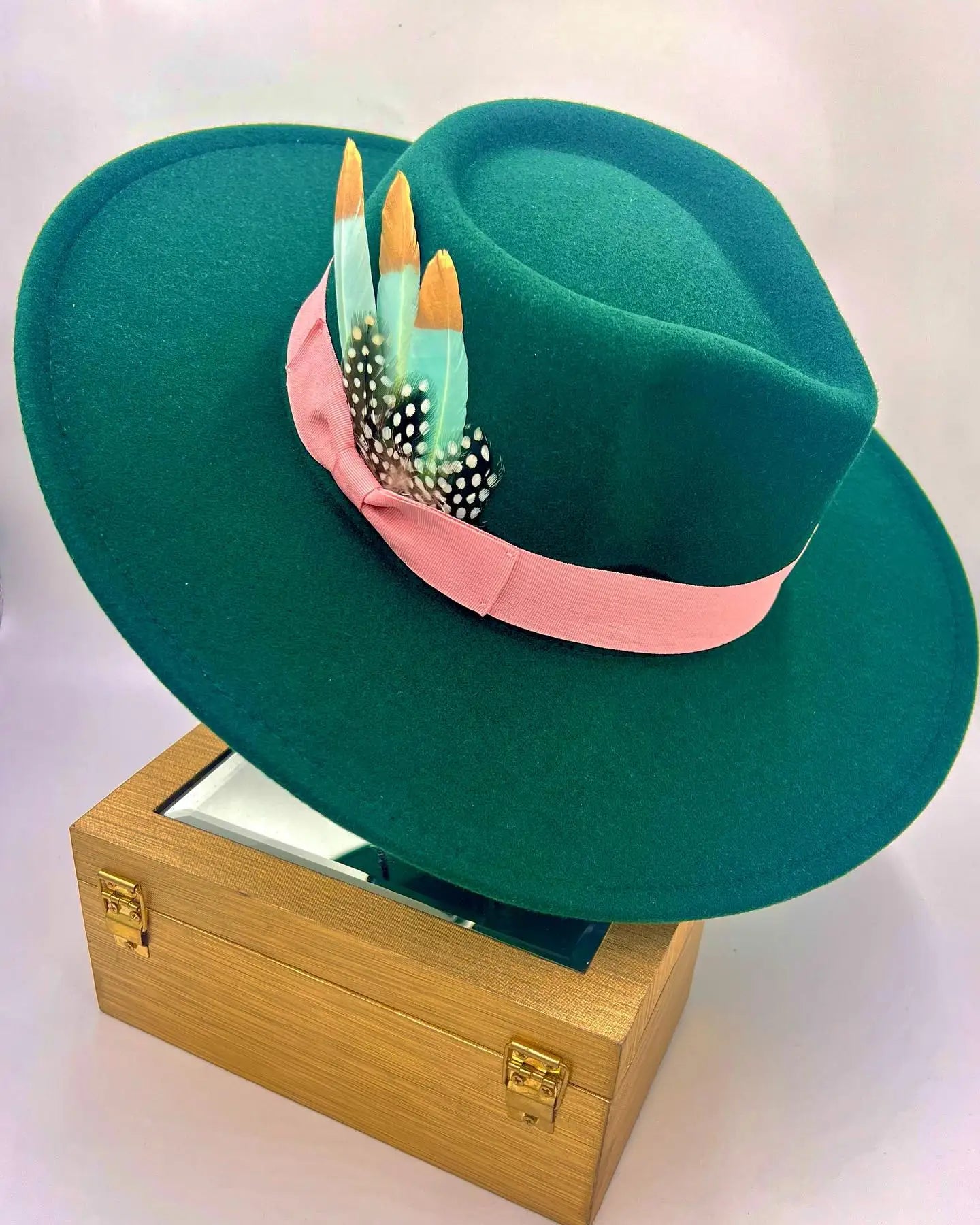 Fedoras 9.5cm Hat Bow Ribbon Feather Accessories Autumn and Winter Men's and Women's Hats Fashion Wide brimmed hats for women