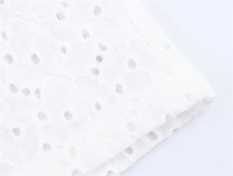 Women's Shorts New Summer 2025 White Cutout Embroidered Casual Shorts Sexy and fashionable Versatile