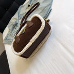 Cute and Simple Crossbody Bag for Ladies, Lightweight and Adjustable, Ideal for Campus and Casual Wear